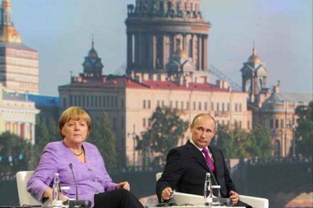 anglea merkel vladimir putin, Foto: Beta