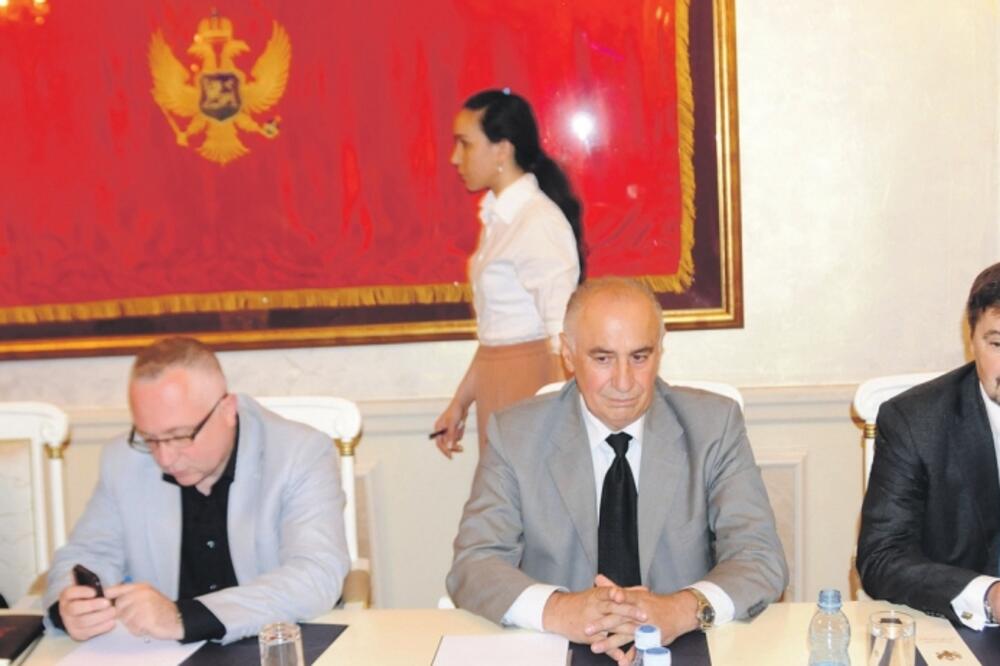 Suljo Mustafić, Rifat Rastoder, Miško Vuković, Radna grupa izborni zakon, Foto: Boris Pejović