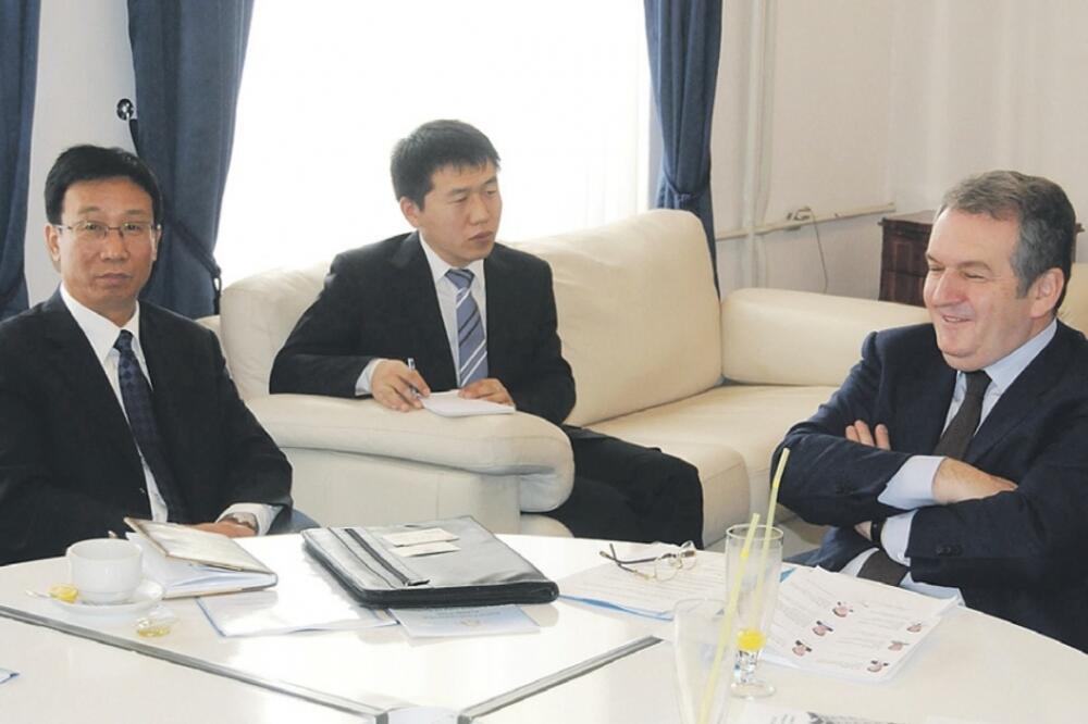 Miomir Mugoša, Kinezi, Foto: Vesko Belojević