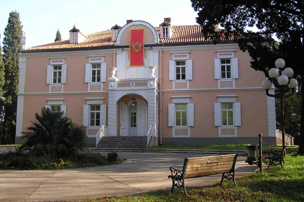 Dvorac Petrovićca, dvorac kralja Nikole, Foto: Csucg.co.me