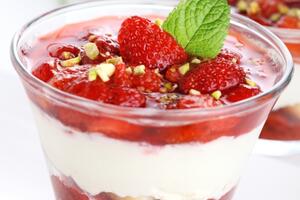 Ljetnji tiramisu sa jagodama