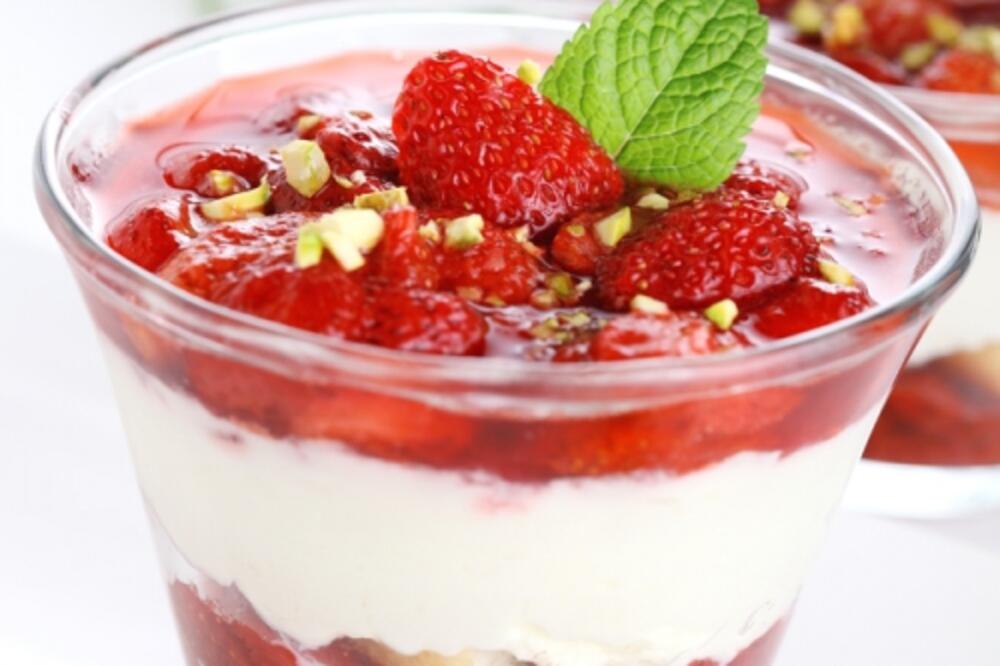 tiramisu sa jagodama, Foto: Shutterstock.com