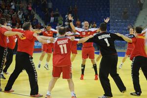 Balkan-Handball.com: Šta uradiste Crnogorci, gdje će vam duša?