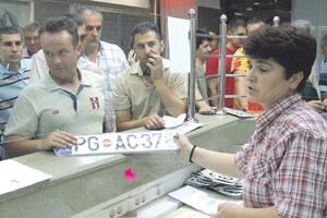 Nove registarske tablice stižu tek krajem juna