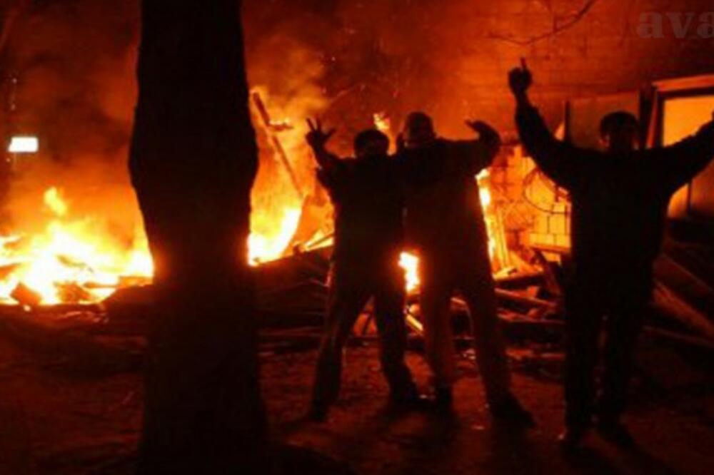 paljenje Bajrakli džamije u Beogradu, Foto: Avaz.ba