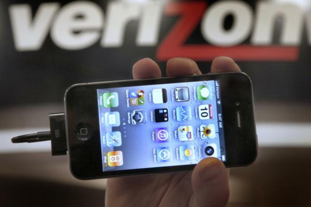 Verajzon, Telefon, Prisluškivanje, Foto: Beta/AP