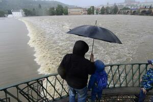 Poplavni talas napušta Češku i prijeti Njemačkoj