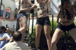 Tunis: Akcija golih grudi, prva u arapskom svijetu