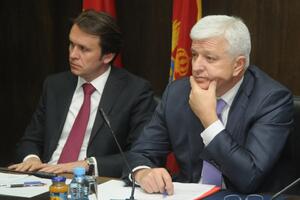 Miljanić Konjeviću: Imaju li drugi granični prelazi sveske gratis...