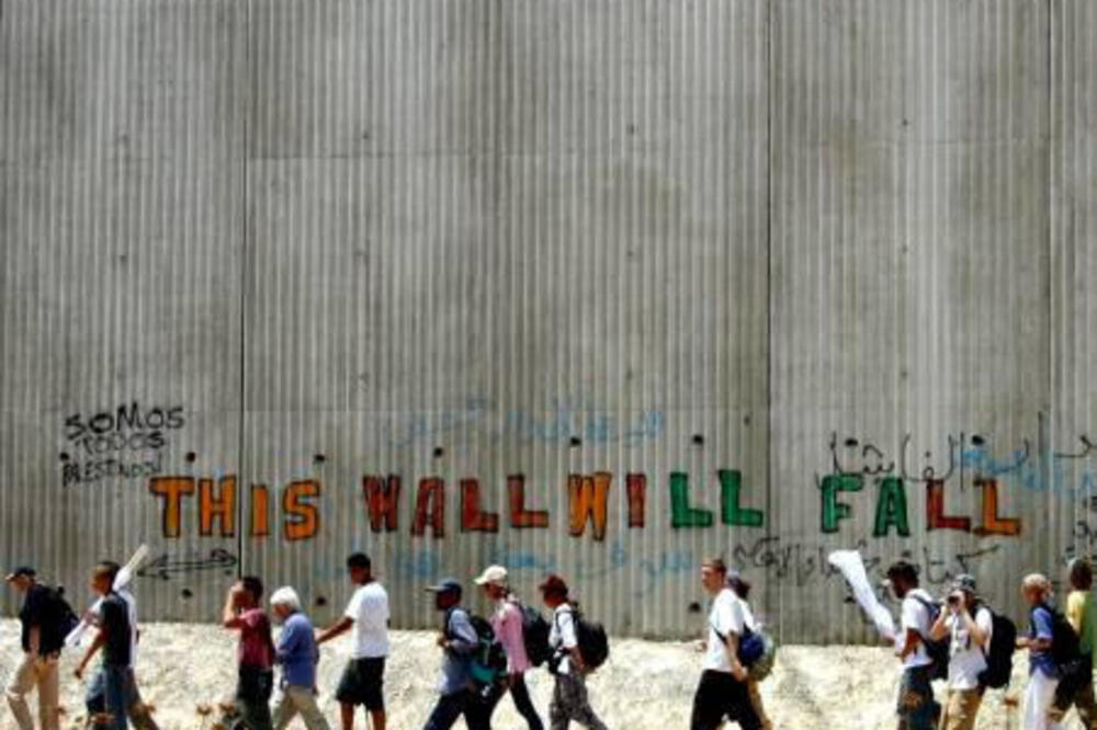 Izrael, zid, Foto: Axisoflogic.com