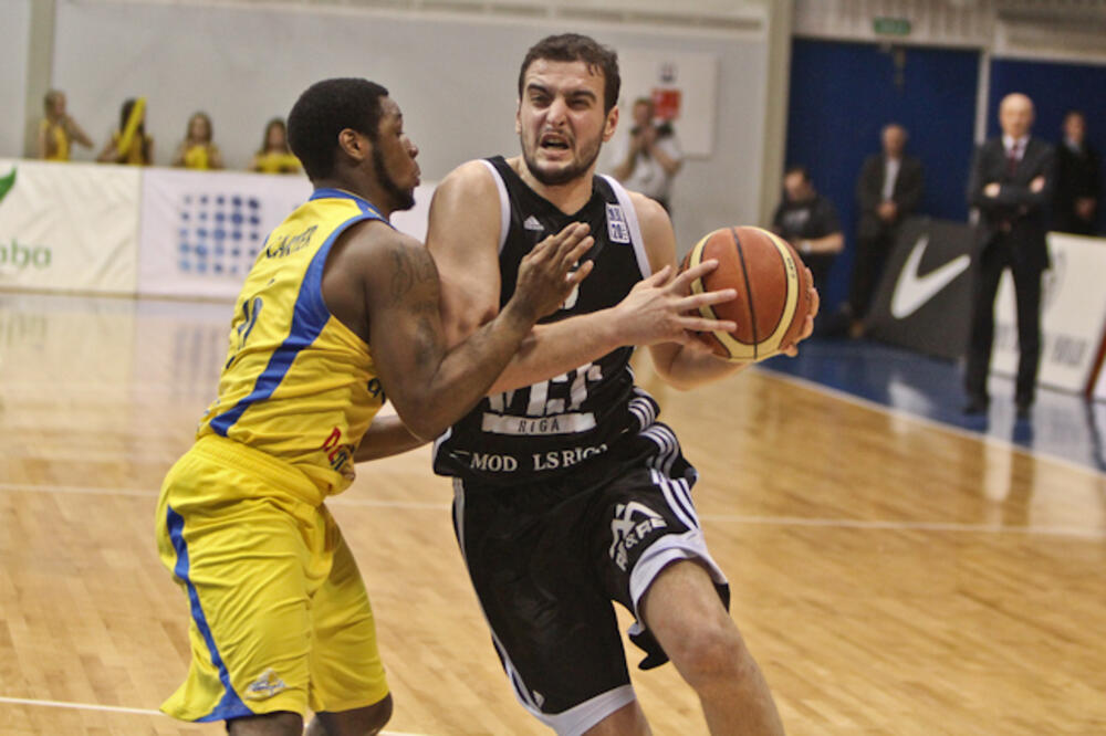 Bojan Bakić, Foto: Www.vefriga.com