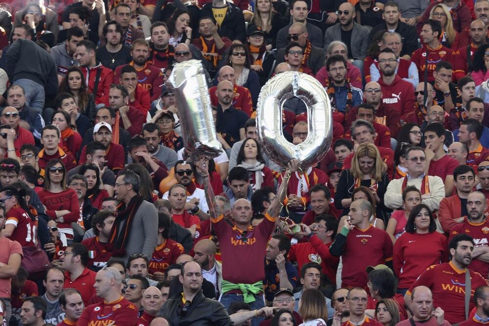 Navijači Rome, Foto: Reuters
