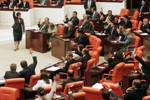 Turski parlament ograničio prodaju alkohola