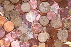 Povlačenje novčića od jednog ili dva centa izazvalo bi rast cijena