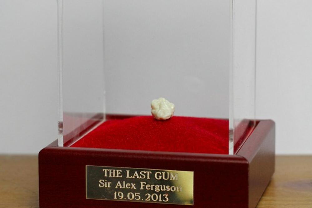 žvaka, Aleks Ferguson, Foto: Ebay.co.uk