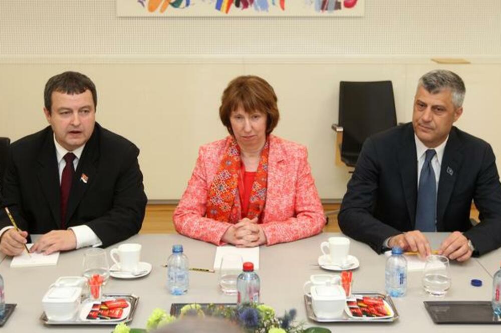 Ivica Dačić, Ketrin Ešton, Hašim Tači, Foto: Beta/AP