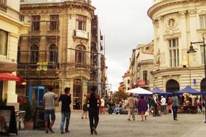 Bukurešt: Srušila se zgrada u centru grada