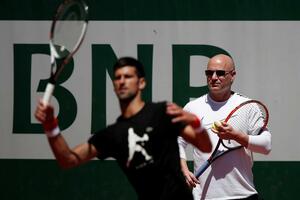 Agasi: Novak je postavio najviše standarde, biće trofejniji od...