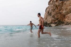 Hercegnovski planinari otvorili sezonu kupanja u Hrvatskoj