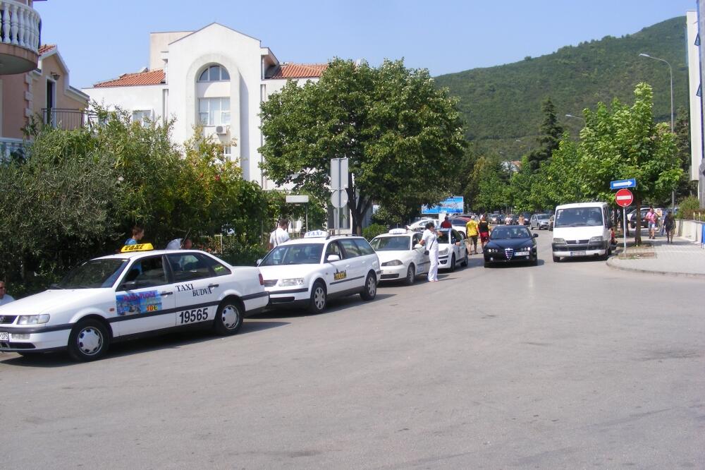 Taksi Budva, Foto: Vuk Lajović