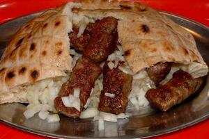 Bosanski ćevap bi mogao postati tradicionalno jelo Rumunije