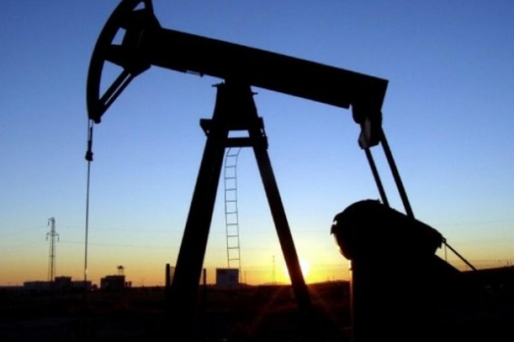 Naftna bušotina, Foto: Kladusa.net