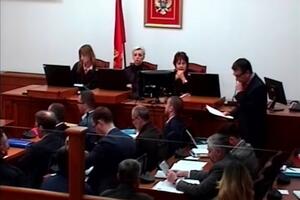 "Coup d'état": The defense assessed that the expert report was biased