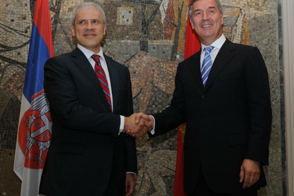 Susret bivšeg predsjednika Srbije Borisa Tadića i tada premijera Crne Gore Mila Đukanovića 2010. godine, Foto: Savo Prelević