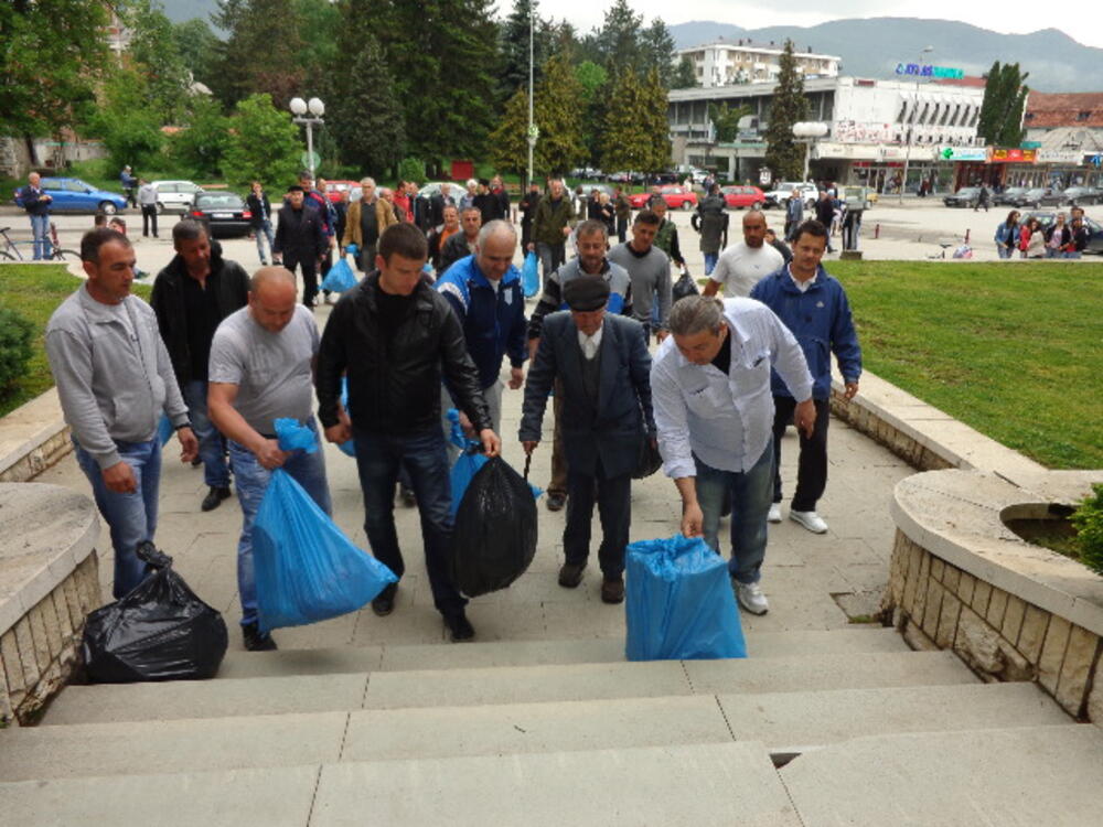 Beranselo smeće Berane