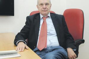 Jurgen Ejbol: U nekim oblastima Crna Gora liči na  diktaturu