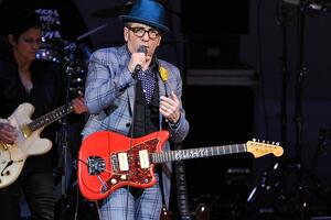 Bakarak, Kostelo i Lori pripremaju mjuzikl za Brodvej