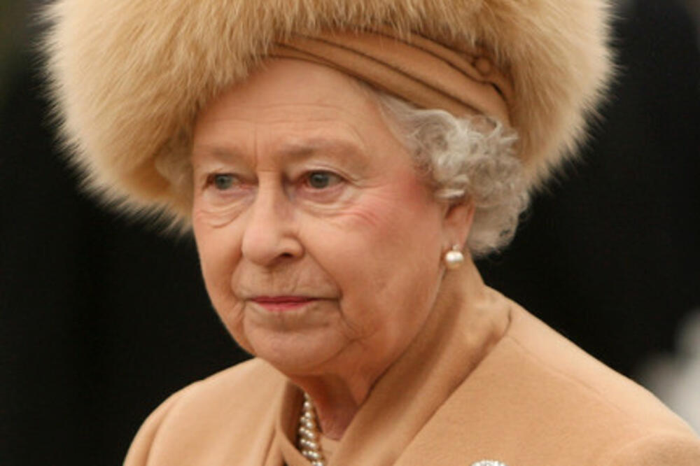 kraljica Elizabeta, Foto: Crushable.com