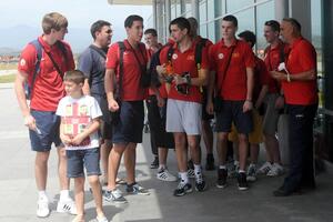 Juniori sjutra na startu sa Grčkom