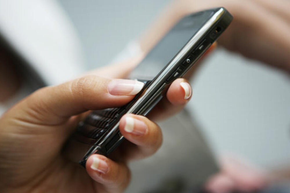 SMS, mobilni telefon, Foto: Vo2.co.nz