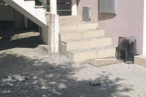 Danilovgrad: Eksplozija na stepeništu stambene zgrade