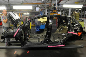 EK provjerava kako je Francuska dala garancije Pežou