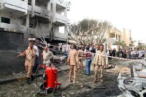 Tripoli: Grupa naoružanih ljudi i dalje drži Ministarstvo pod...