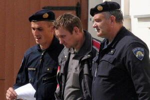 Četvorica pripadnika Vojske RS osuđeni za Srebrenicu