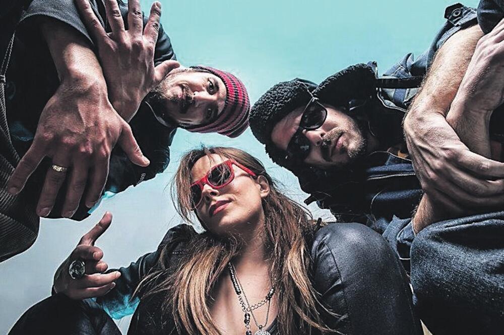 Who See, Nina Žižić, Foto: Risto Božović