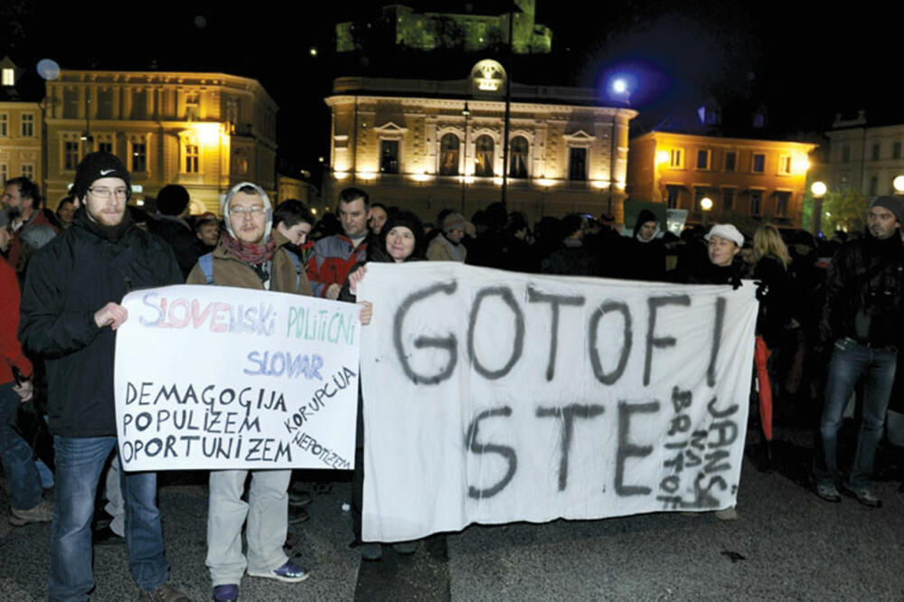 Slovenija, Četvrti sveslovenački ustanak, Foto: Rojters