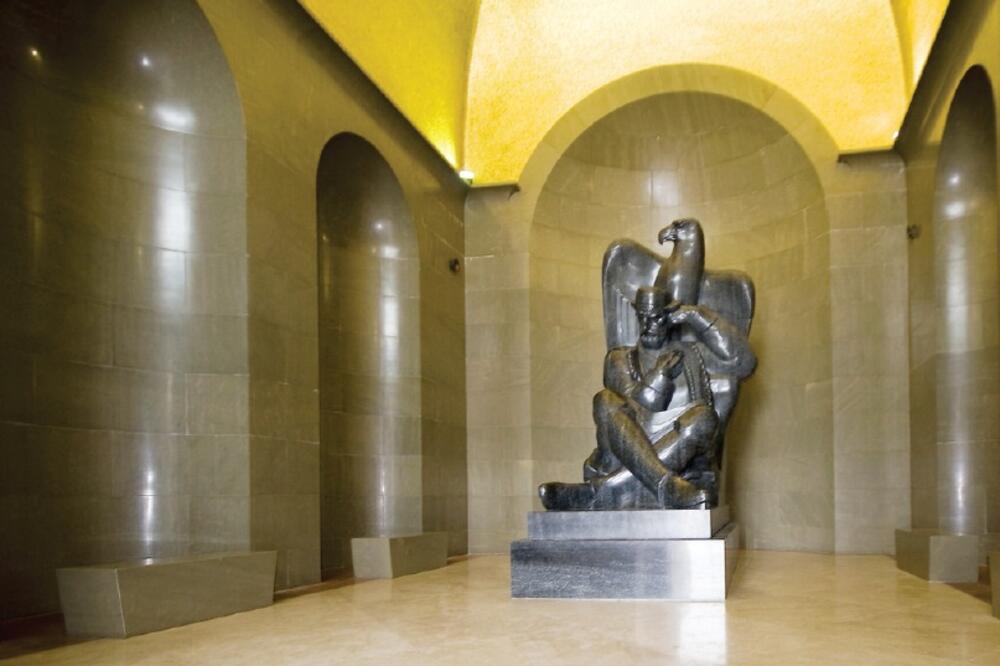 Njegošev spomenik, Foto: Arhiva "Vijesti", Arhiva "Vijesti"