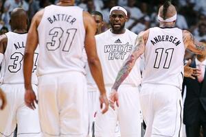 Majami i Oklahoma se poigravali, San Antoniju okršaj veterana