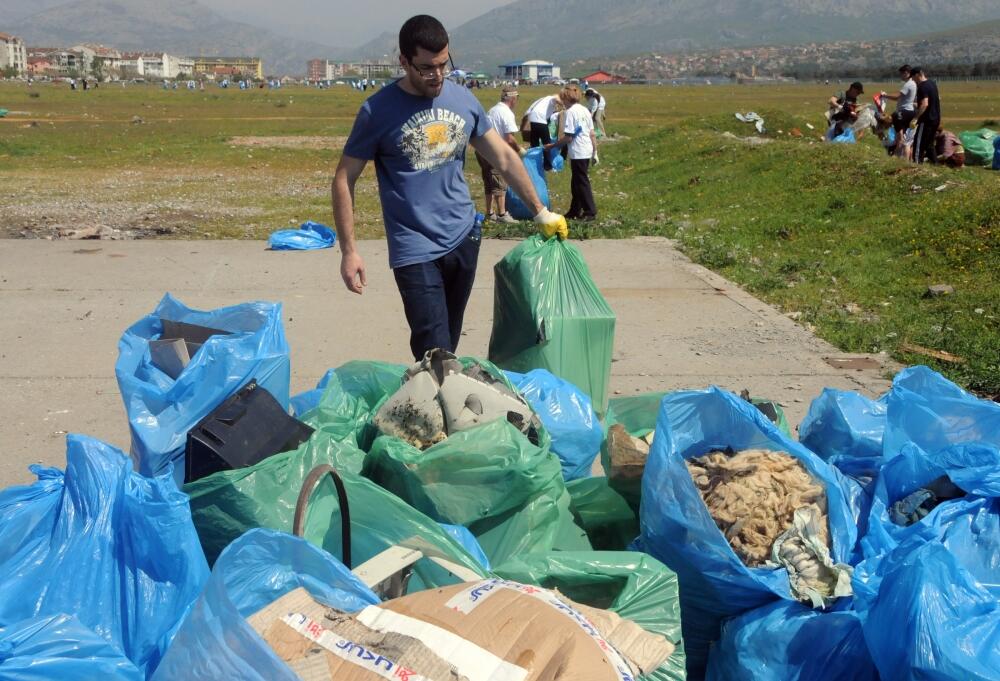 Ćemovsko polje čišćenje, Dan planete zemlje