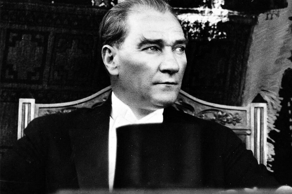 Mustafa Kemal Ataturk, Foto: Tumblr.com
