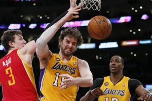 Lejkersi do sedme pozicije Zapada, dabl-dabl Vučevića