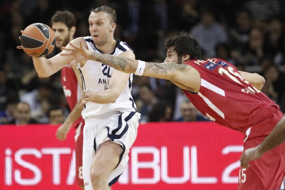 Duško Savanović, Foto: Fonet