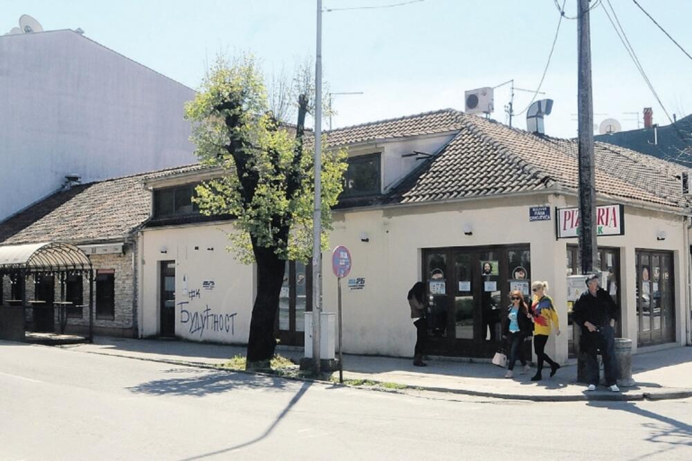 Ćošak, Picerija Ćošak, Foto: Luka Zeković