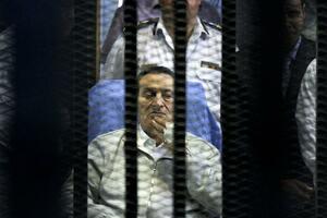 Hosni Mubarak ostaje u zatvoru