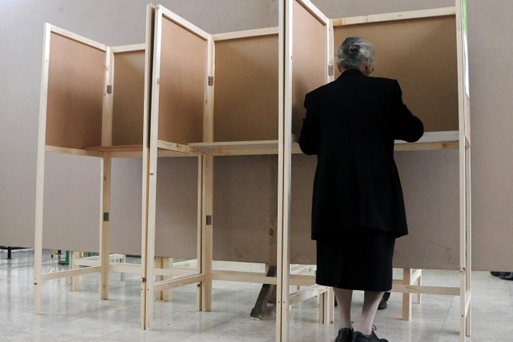 izbori, glasanje, Foto: Boris Pejović