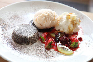 Čokoladni lava kolač